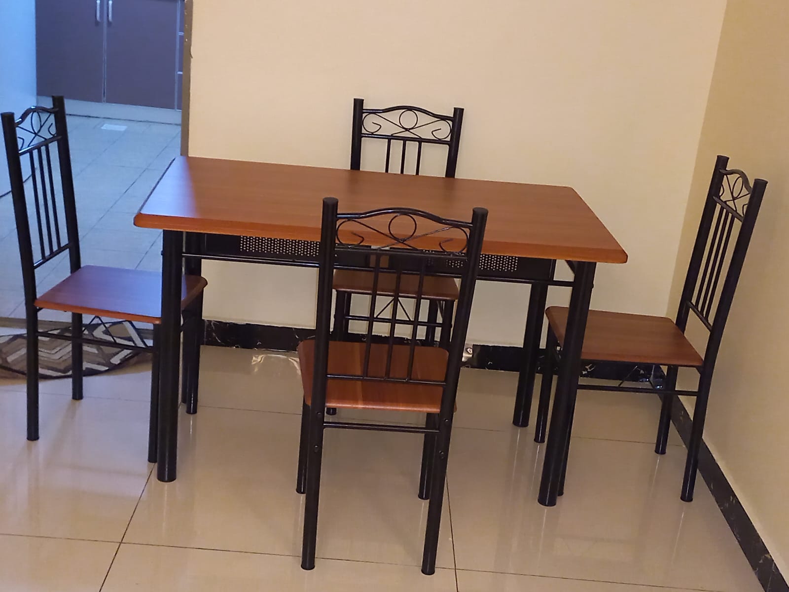4 Seater Dining Set (3) 4 Seater Wooden Dining Set
