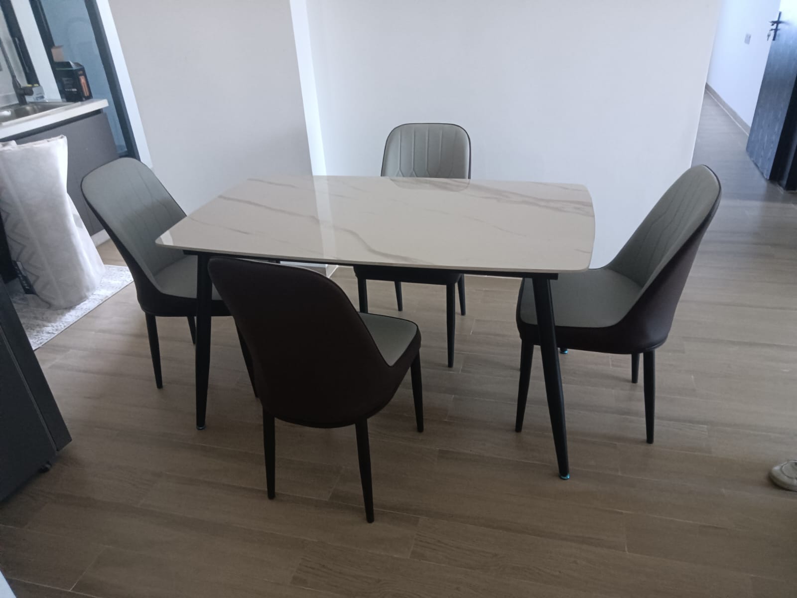 4-Seater Marble Dining Table