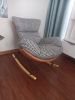 Luxurious Rocking Chair (1)