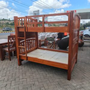 Mahogany Double-Decker