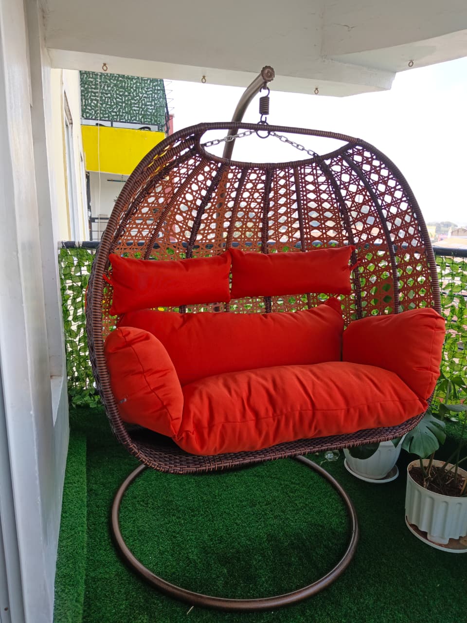 Two-Seater Hammock Swing (2) Two-Seater Hammock Swing
