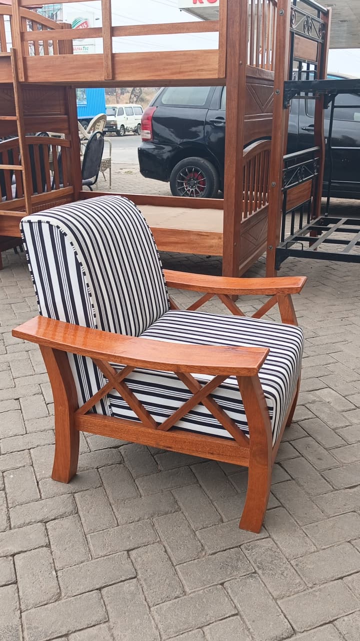 Accent Armchair (2) Accent Armchair
